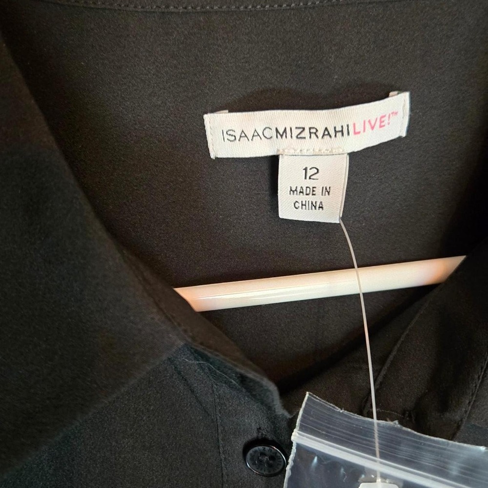 #28- Black Isaac Mizrahi Live! button-up shirt in size 12 - Picture 2 of 3